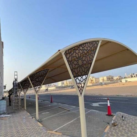 مظلات مواقف سيارات خارجية للشركات والمؤسسات بالمدينة المنورة