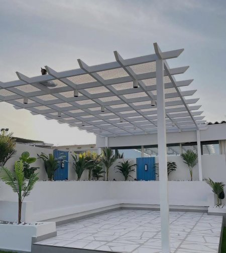 مظلات فلل مكة المكرمة | تصميم وتركيب مظلات فاخرة للفلل